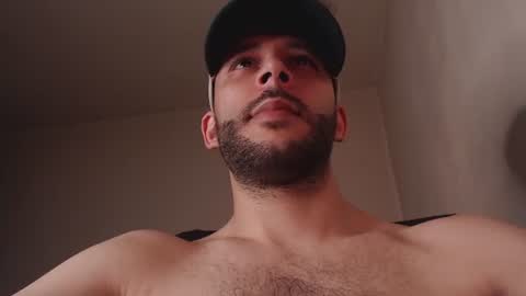 HenryAxe online show from July 16, 9:54 pm