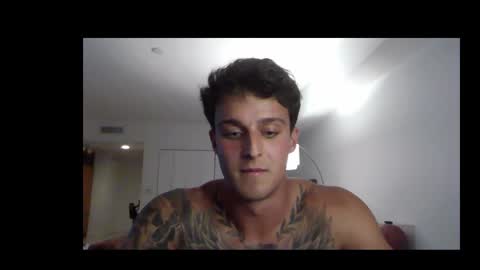 henrydesanti online show from April 14, 2:17 am