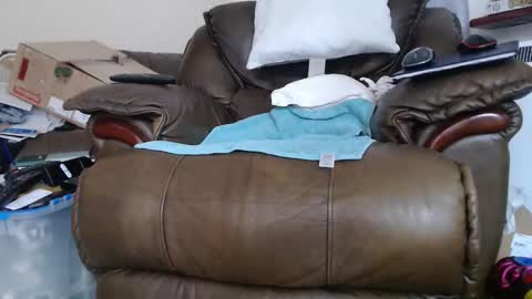 Snapshot of henryjxxx chatting on October 3, 9:28 am henryjxxx online show from October 3, 9:28 am