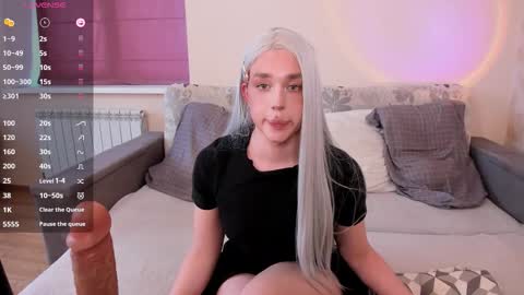 Snapshot of hentailove19 chatting on September 27, 12:21 pm Eva online show from September 27, 12:21 pm