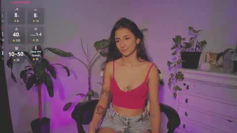 Snapshot of hera_069 chatting on September 14, 1:16 am Hello I am Valentina independent Colombian model I love sensuality and pleasure welcome online show from September 14, 1:16 am