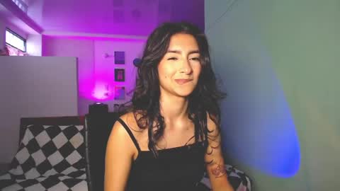 Snapshot of hera_069 chatting on June 8, 7:58 pm Hello I am Valentina independent Colombian model I love sensuality and pleasure welcome online show from June 8, 7:58 pm