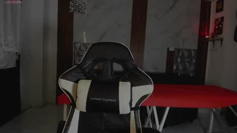 Snapshot of hera_069 chatting on July 4, 1:45 am Hello I am Valentina independent Colombian model I love sensuality and pleasure welcome online show from July 4, 1:45 am
