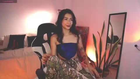 Snapshot of hera_069 chatting on July 31, 3:06 am Hello I am Valentina independent Colombian model I love sensuality and pleasure welcome online show from July 31, 3:06 am