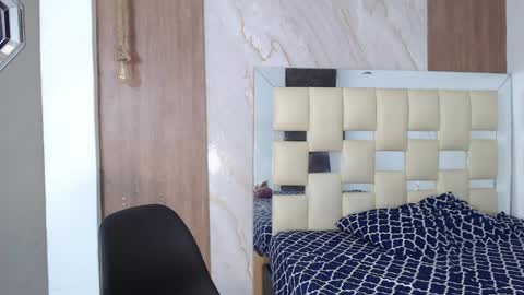 HERA online show from April 4, 6:27 pm