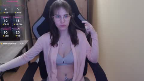 Snapshot of heraluna_ chatting on January 16, 11:37 pm HeraLuna online show from January 16, 11:37 pm