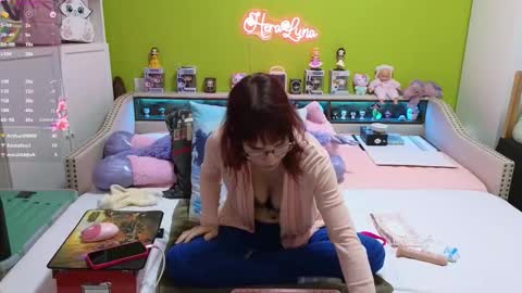 HeraLuna  online show from March 10, 10:04 pm