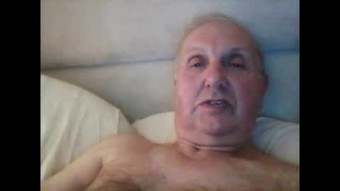 Snapshot of herdsman3 chatting on December 22, 1:01 am herdsman3 online show from December 22, 1:01 am