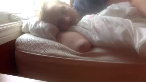 Snapshot of here_with_out_you chatting on February 6, 1:25 pm Jason online show from February 6, 1:25 pm