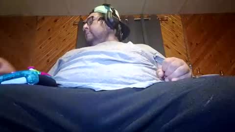Snapshot of hereforbootyyy chatting on July 9, 8:29 am Hereforbootyyyy online show from July 9, 8:29 am