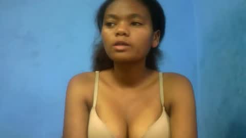 herisse01 online show from April 25, 1:41 pm