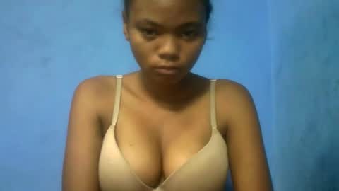 herisse01 online show from April 26, 3:04 am