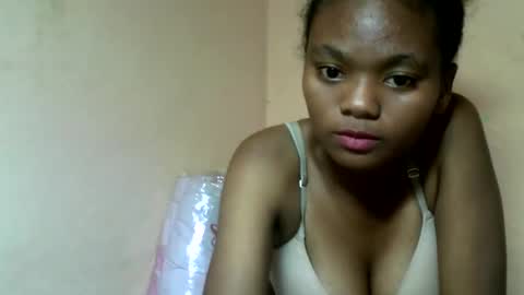Snapshot of herisse01 chatting on May 27, 5:21 pm herisse01 online show from May 27, 5:21 pm