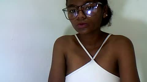 Snapshot of herisse01 chatting on July 20, 2:08 pm herisse01 online show from July 20, 2:08 pm