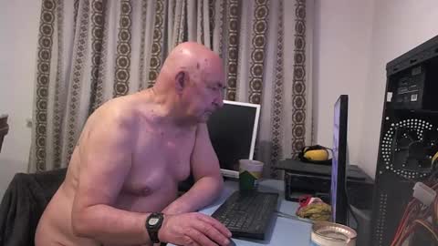 mature online show from December 26, 8:07 am