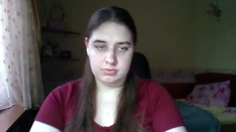 hess_luna_ online show from December 5, 10:13 am