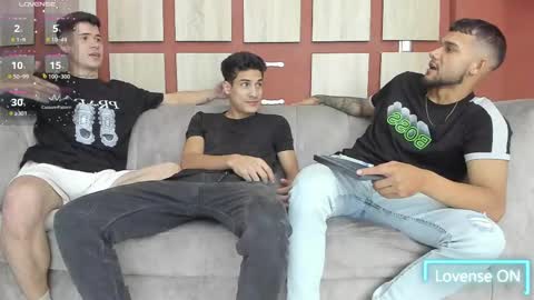 heteros men online show from March 7, 1:31 am