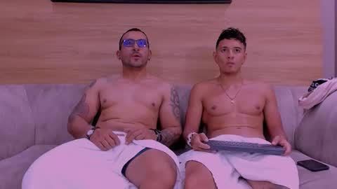 heteros men online show from February 28, 9:16 pm