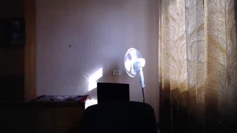 Snapshot of hettysouressx chatting on April 15, 12:56 pm HettySouressx online show from April 15, 12:56 pm