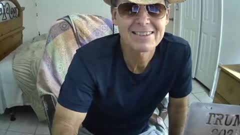 hewes1 online show from January 20, 7:46 pm