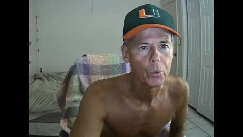 hewes1 online show from September 20, 11:28 pm