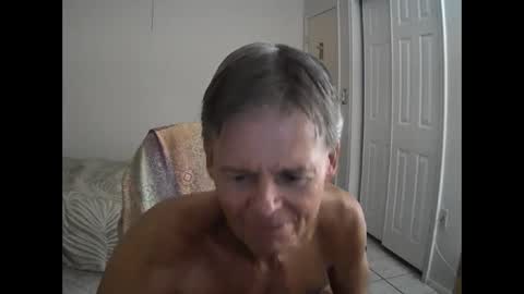 hewes1 online show from October 1, 2:39 am