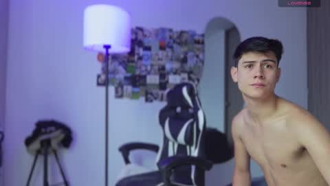 hey_cesard online show from September 29, 3:06 pm