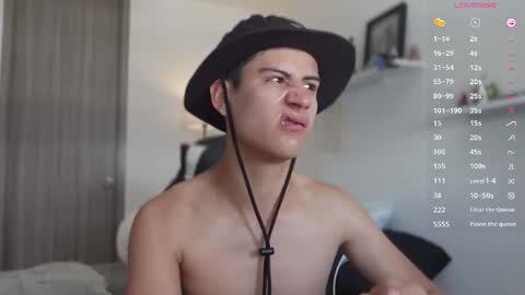 hey_cesard online show from October 25, 2:46 pm