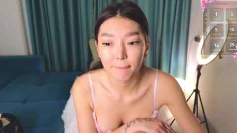 Audrey online show from February 1, 4:16 pm