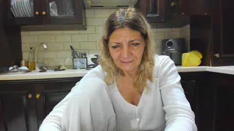 Snapshot of heyheygrey chatting on January 20, 8:29 pm Heyheygrey online show from January 20, 8:29 pm