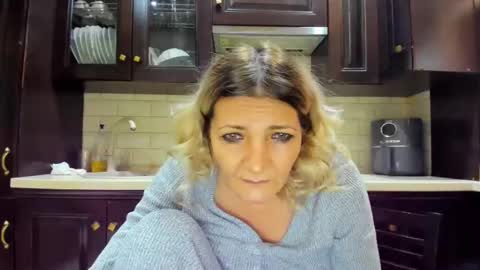 Snapshot of heyheygrey chatting on January 26, 10:45 am Heyheygrey online show from January 26, 10:45 am