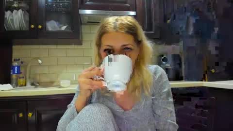 Snapshot of heyheygrey chatting on March 9, 4:16 am Heyheygrey online show from March 9, 4:16 am