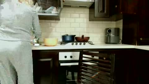 Snapshot of heyheygrey chatting on October 14, 10:43 pm Heyheygrey online show from October 14, 10:43 pm