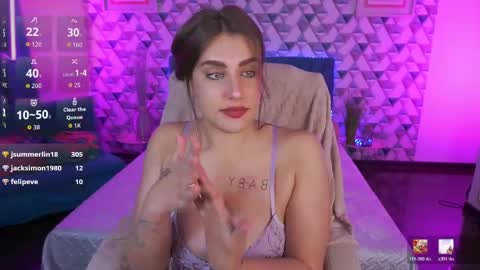 heykittenn online show from April 29, 5:30 pm