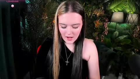 Amazing Mary  online show from September 22, 5:09 am