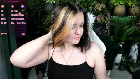 Amazing Mary  online show from November 11, 11:21 am