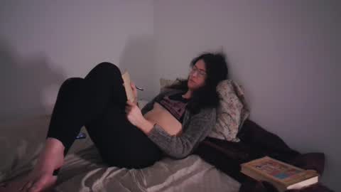 Snapshot of heythereada chatting on February 25, 5:41 am Ada Sophie online show from February 25, 5:41 am