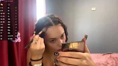 Snapshot of heyvibeee chatting on October 20, 8:48 am Gina online show from October 20, 8:48 am