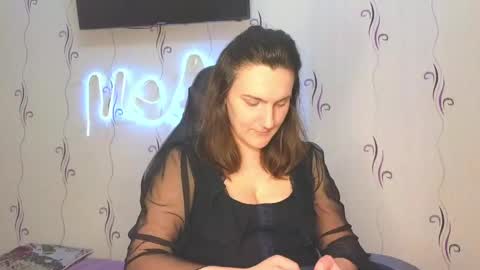 Heyy baddie online show from May 17, 5:09 pm