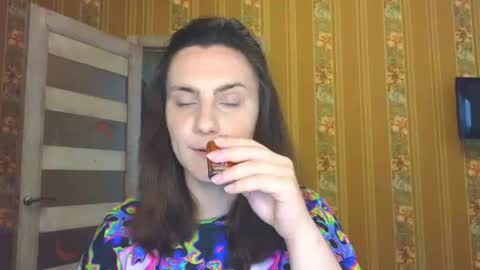 Snapshot of heyy_baddie chatting on June 14, 1:13 pm Heyy baddie online show from June 14, 1:13 pm