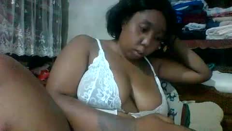 hheritinaa online show from January 13, 6:51 am