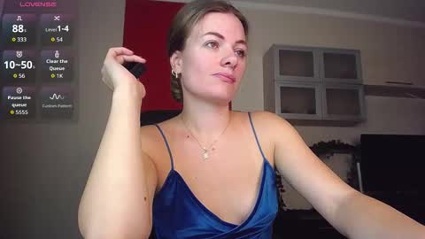 Lina online show from November 23, 5:07 am