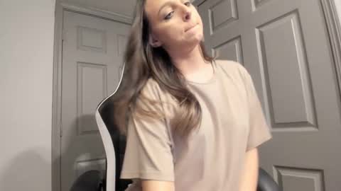 Paige online show from December 31, 2:19 am