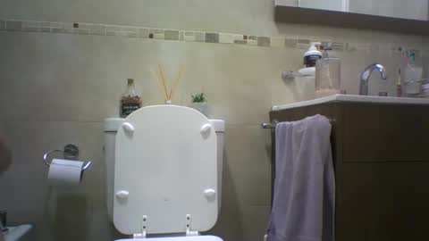 hibridmen online show from September 8, 6:18 pm