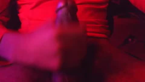 Snapshot of hickstj57 chatting on June 21, 8:55 pm ishow2cumforU online show from June 21, 8:55 pm