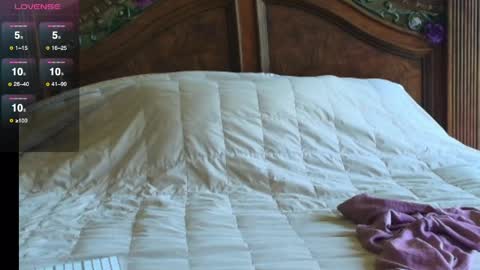 hidden_gold_milf online show from May 14, 2:46 pm