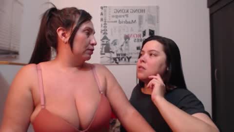 Tinna online show from October 27, 11:20 pm