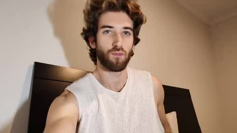 HiddenGaze online show from March 6, 1:18 pm