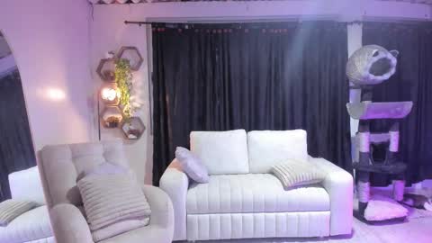 samy and damiam online show from November 18, 9:03 am