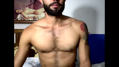 hideonbush online show from December 5, 3:26 am